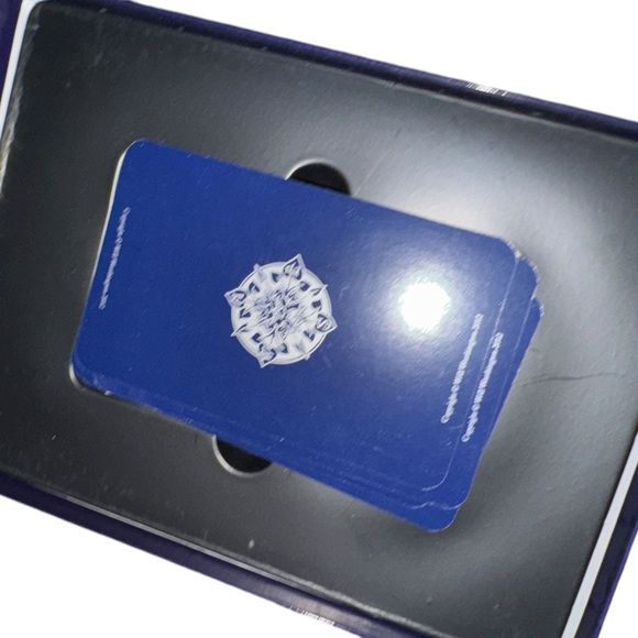 John Matthews OOP
Camelot Oracle: A Quest for Wisdom through the Arthurian World - Picture 4 of 6